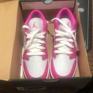Brand new Jordan’s never worn bought them for my daughter but their to small